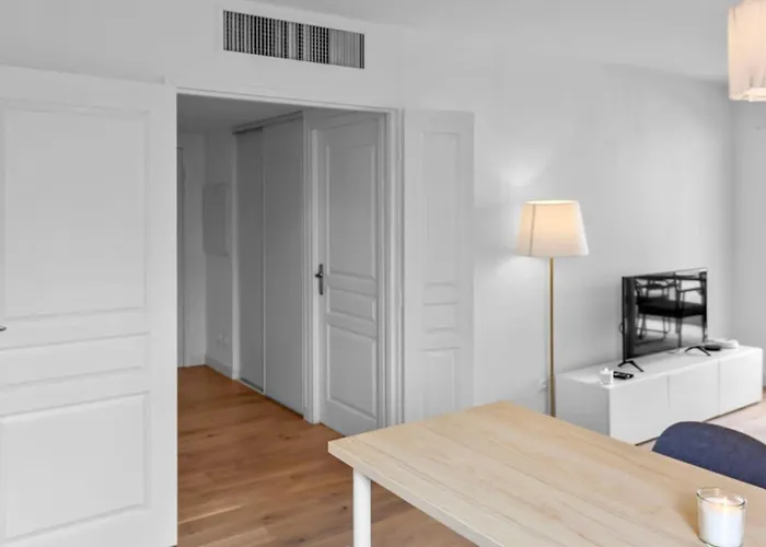 شقة Le - Quiet - Parking - Hypercenter - Ac كان