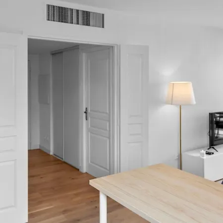 Daire Le - Quiet - Parking - Hypercenter - Ac